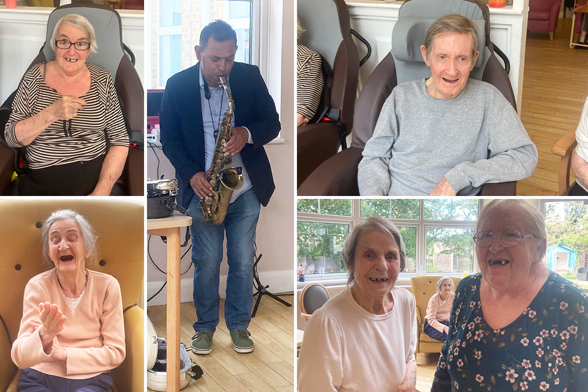 Bromley Park Care Home residents enjoy musical entertainment